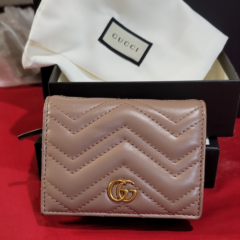 Gucci GG Marmont Card Case Wallet - NWOT